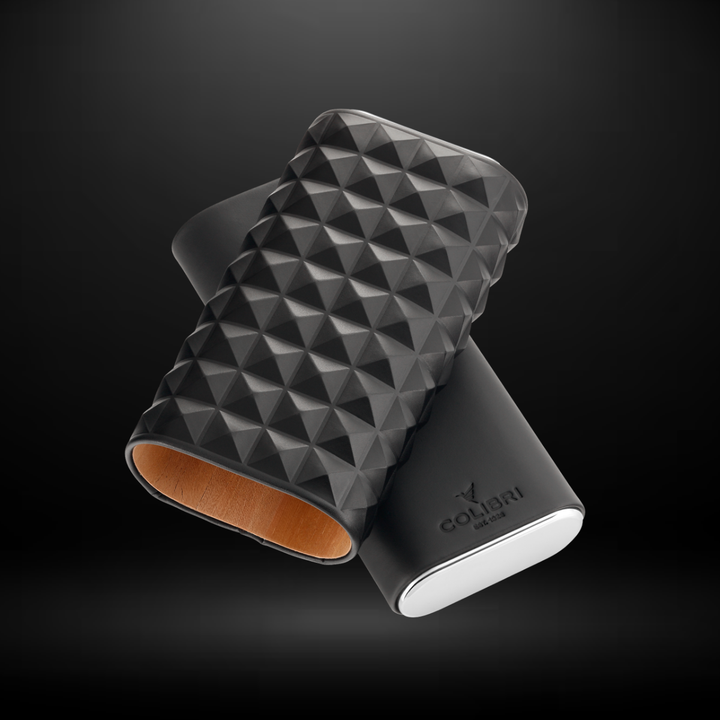 Colibri Cigar Case Quasar 3 Fingers  –  Black and Chrome