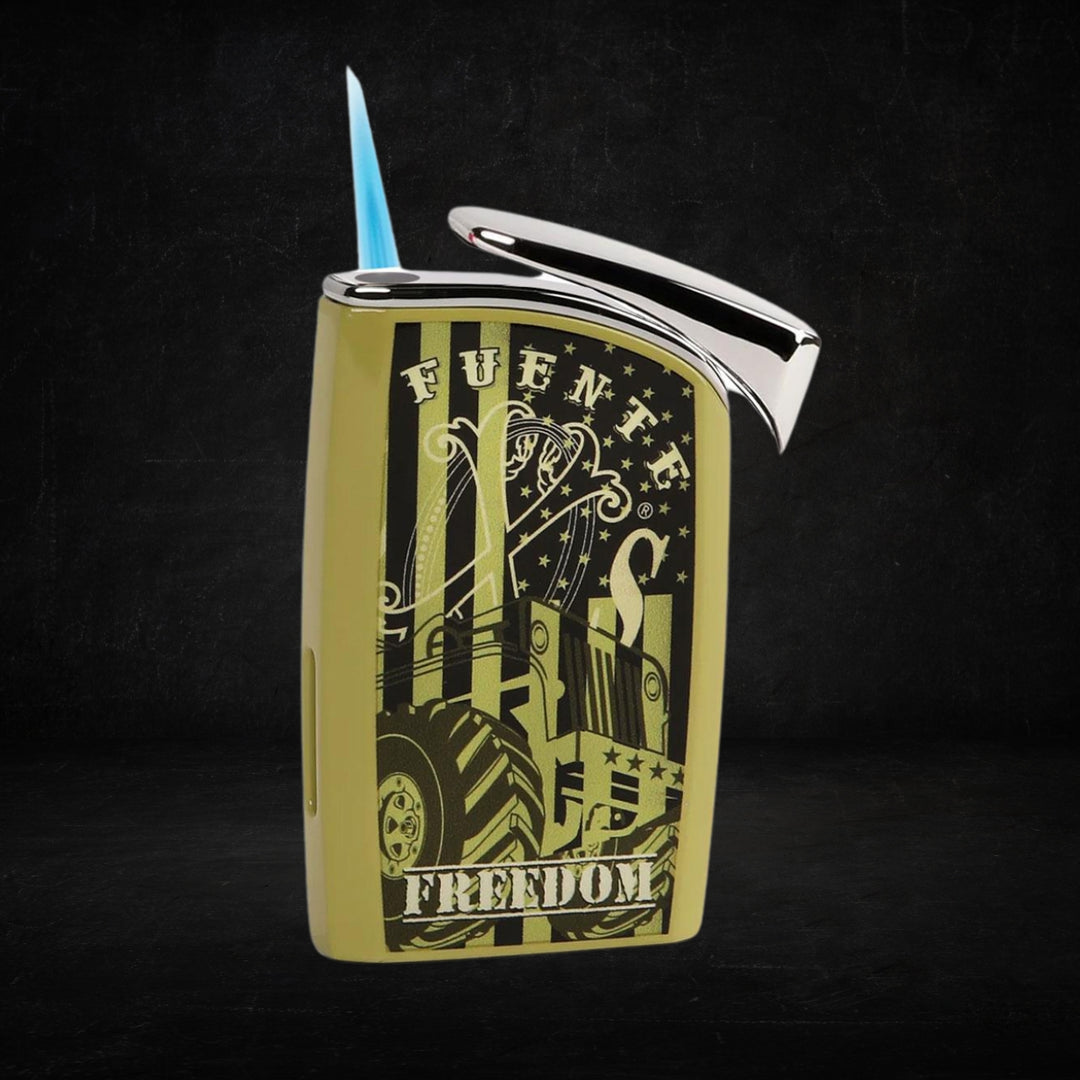 Arturo Fuente OpusX Manny Iriarte J30 Lighter